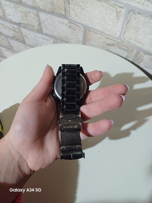 Часовник curen..