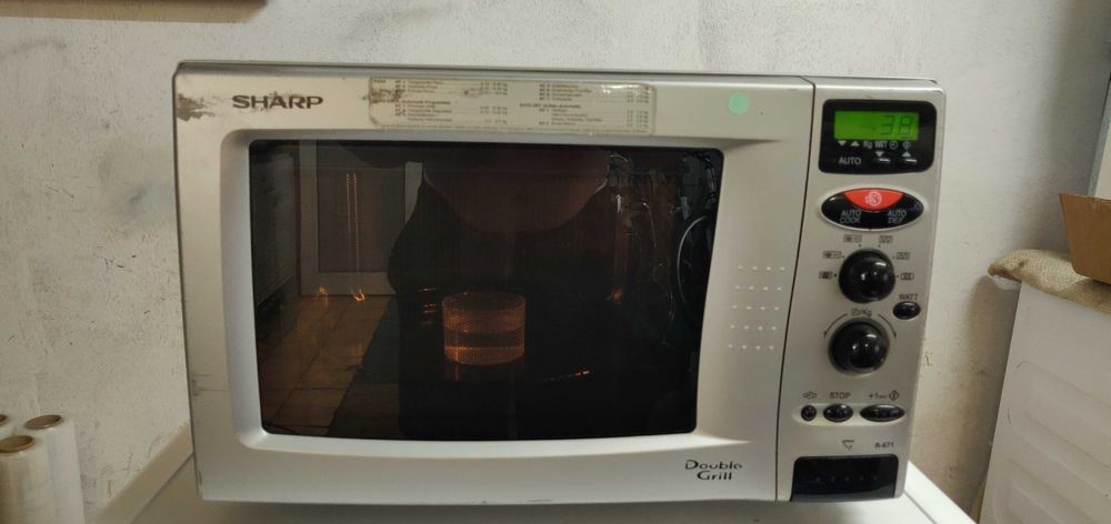 Cuptor cu microunde / grill Sharp