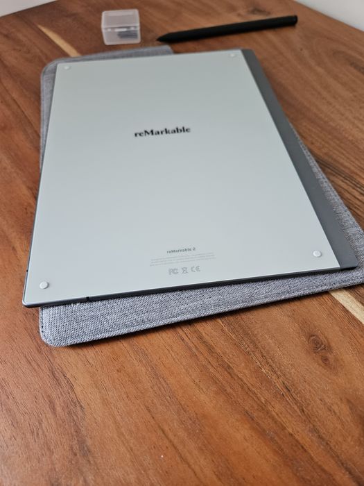 Remarkable 2, Marker Plus si husa