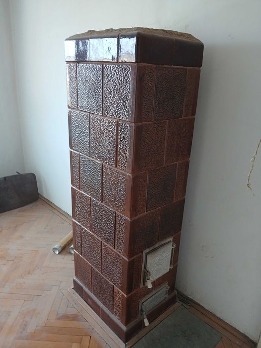 Vand două sobe de teracotă