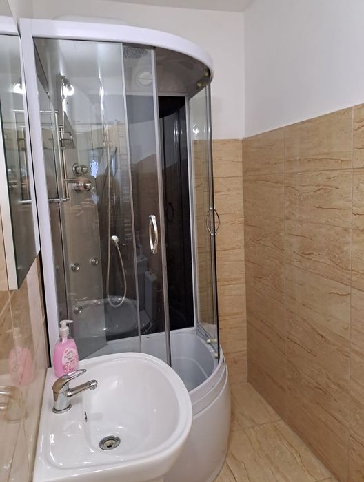 Inchiriez apartament cu o camera