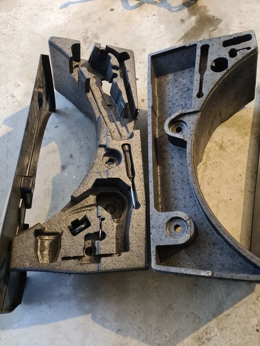 Cutie cric portbagaj Passat B6 B7 CC