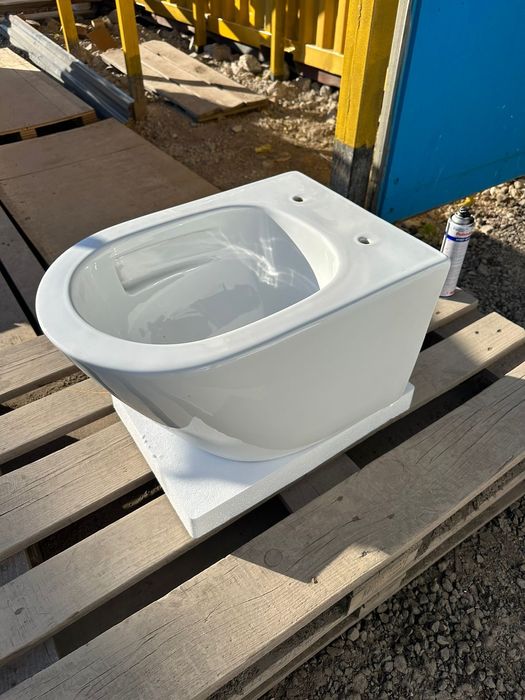 Подвесные унитазы от 30000тг  Торнадо смыв от 35000