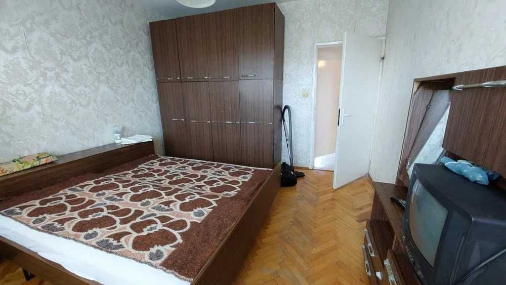 Тристаен имот в кв.Надежда 3