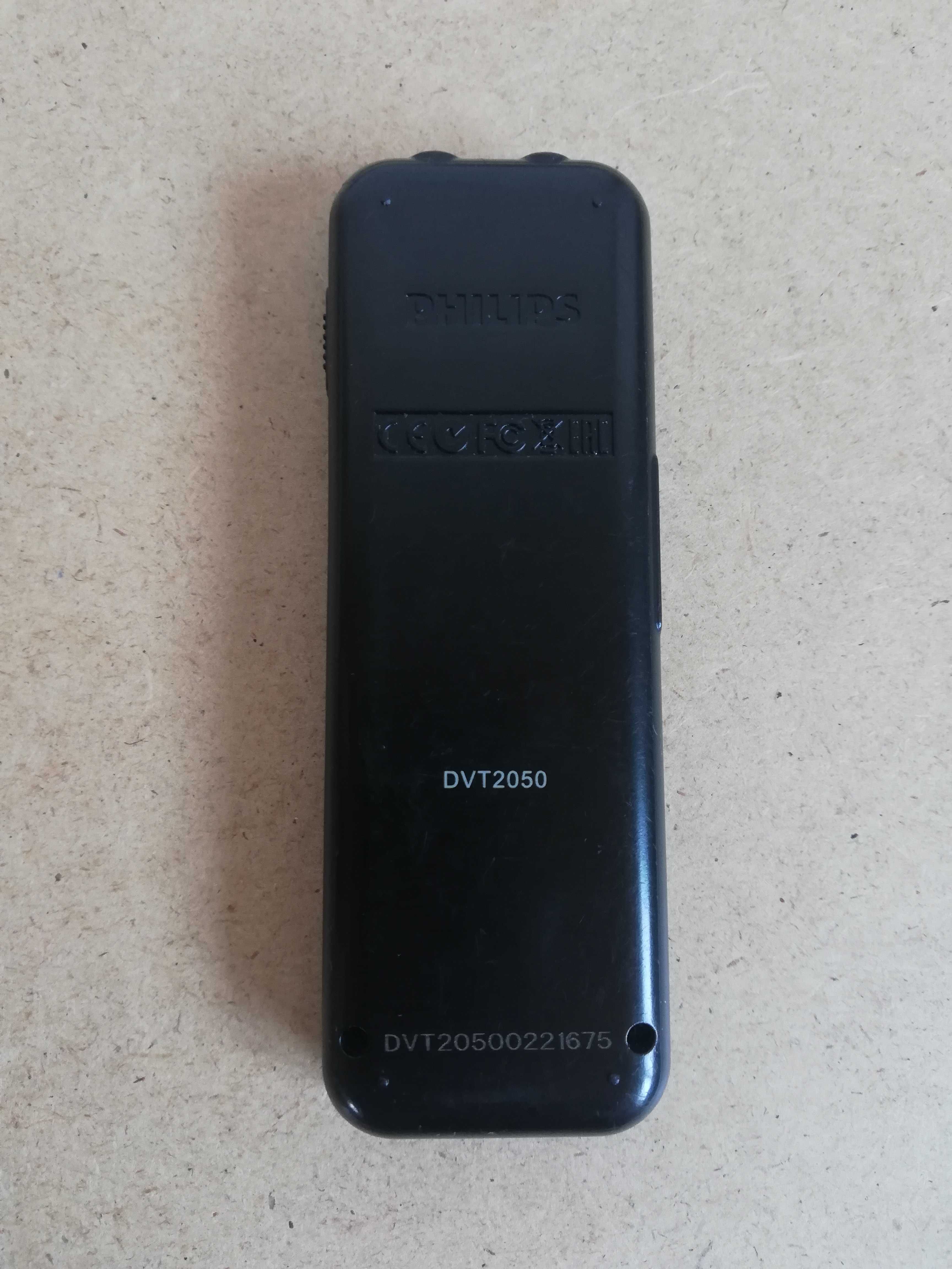 диктофон Philips DVT2050 8GB