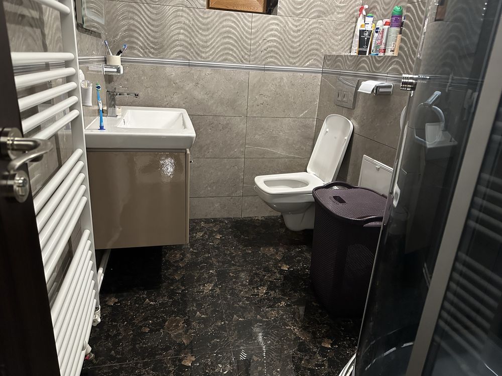 Vand Apartament cu 3 camere