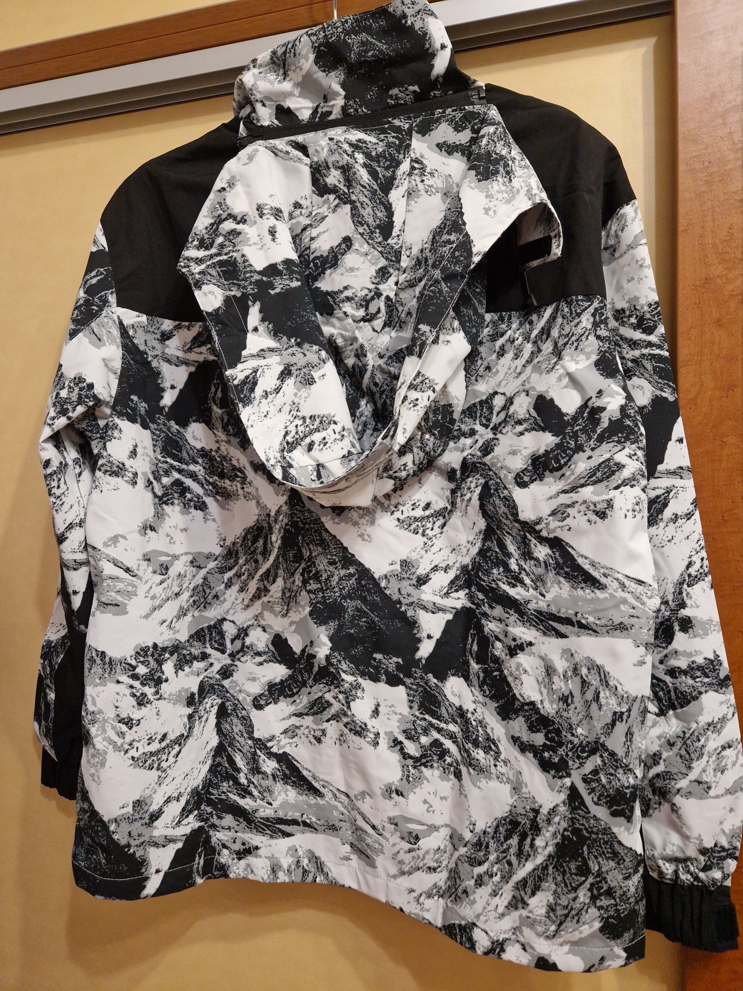 Преходно яке Lee Cooper