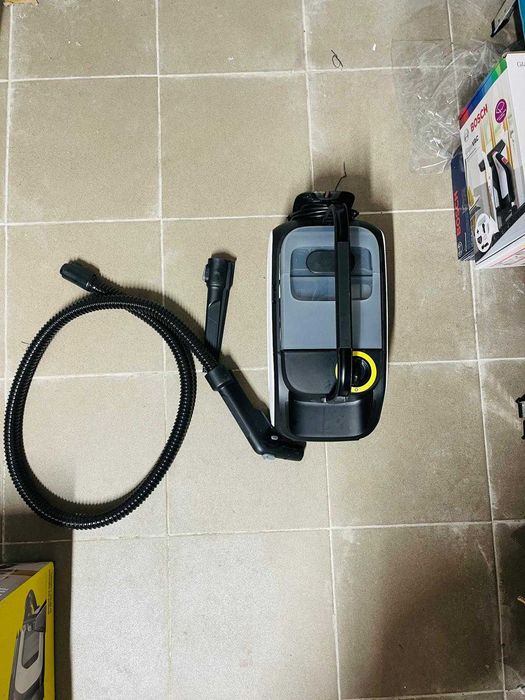 Aspirator cu spalare Kärcher SE 3 Compact , 500 W, rezervor apă 1,7 l