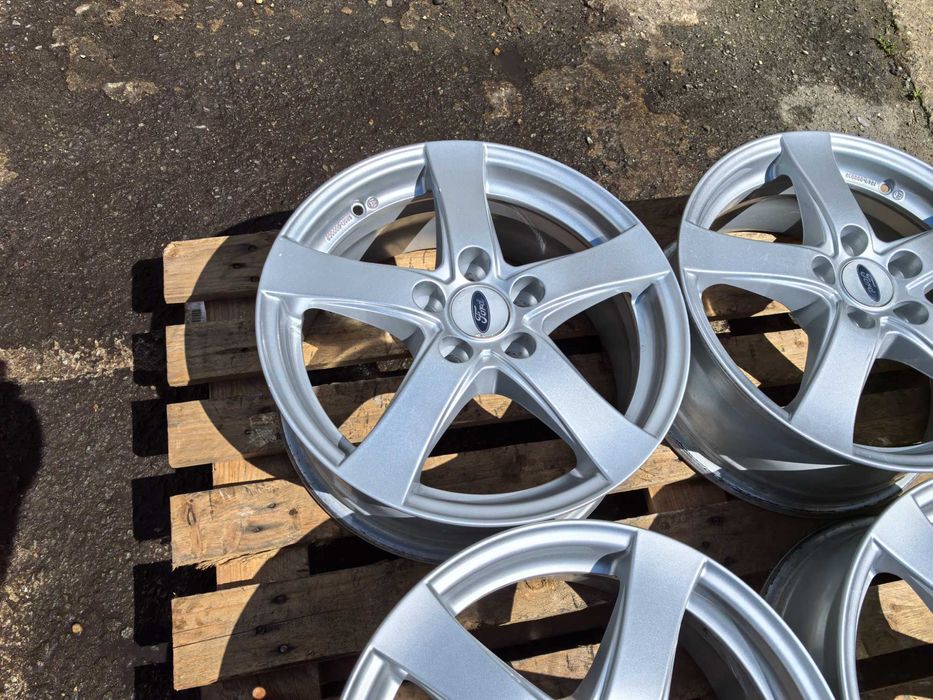 16 цола 5 х 108 мм Форд / ВОлво - 6,5 Инча / ЕТ 50