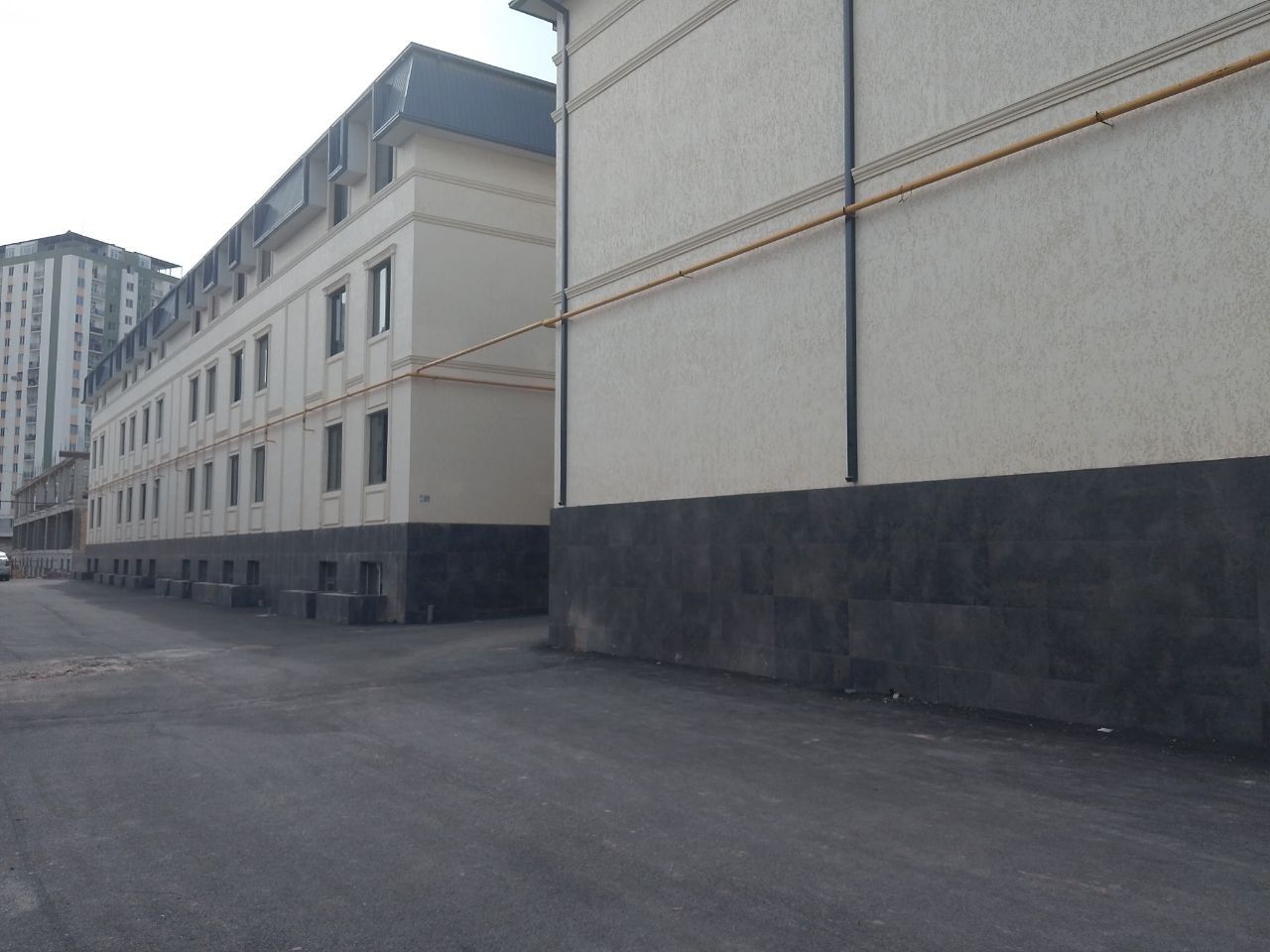 Новостройки таёр каробка холатда