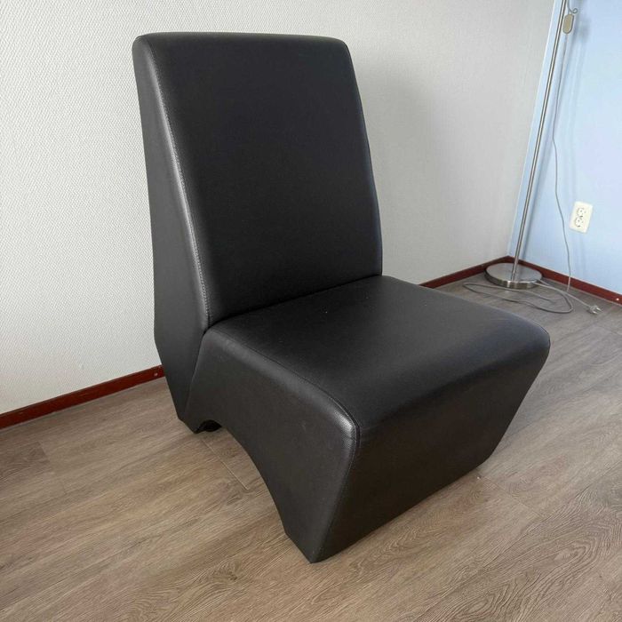 Fotoliu din piele, design modern minimalist