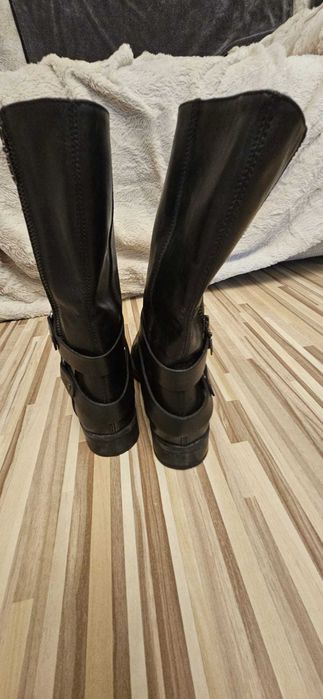 Vând Cizme Dama Geox Originale, Piele Neagră, Nr 36, Înălțime 28 cm