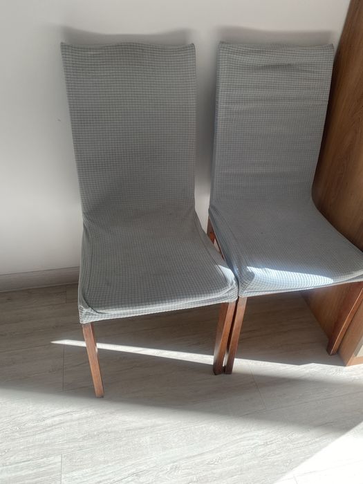 Стулья 12 шт в отличном состояний. Вешалка