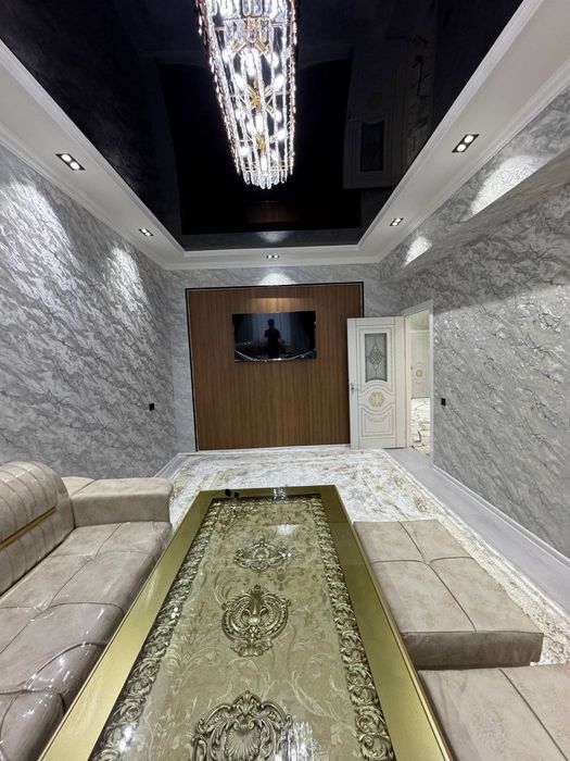 Shahar markazidan hashamatli uy