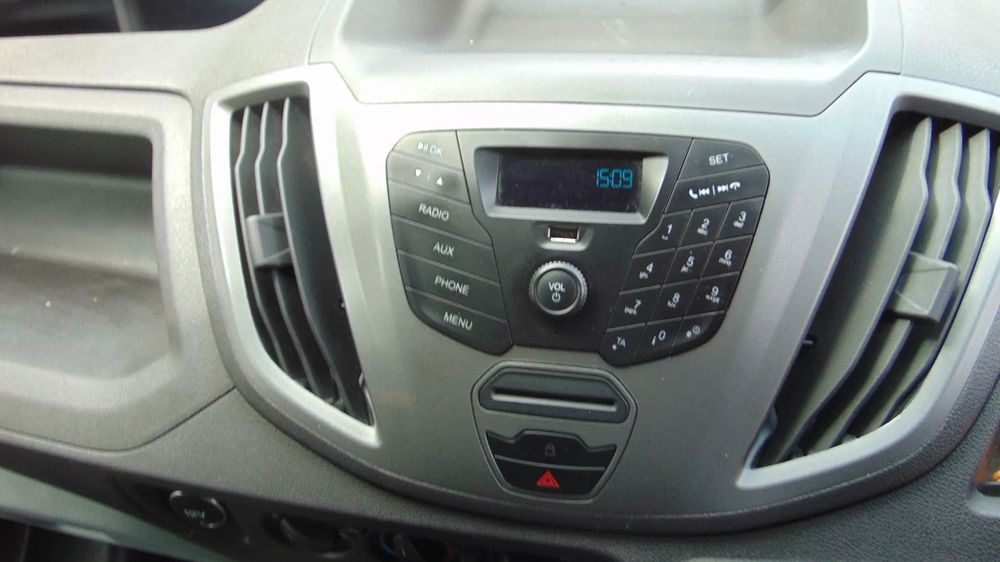 Radio Ford Transit dupa 2014 radio cu USb stick transit custom connect dezmembrez