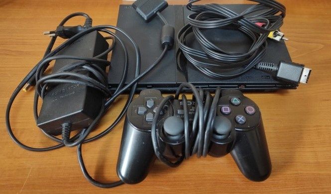 Consola ps2 playstation 2 slim modat