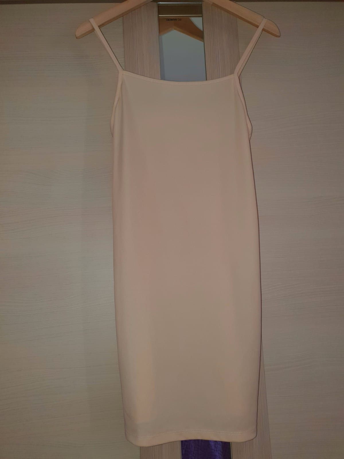 Rochie mulata pe corp  cu flori mărimea S