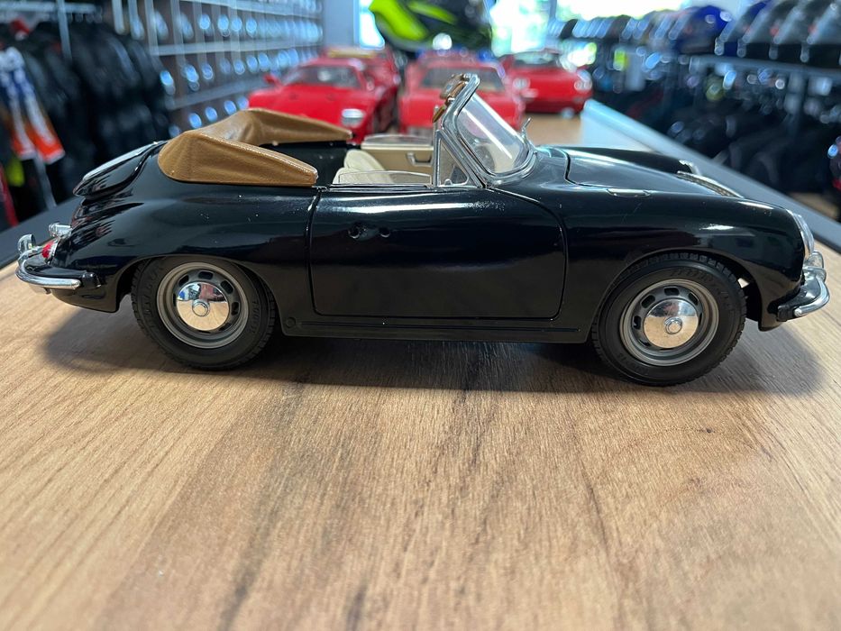 BBURAGO Метална колекционерска количка модел PORSCHE 356B COUPE 1963г.