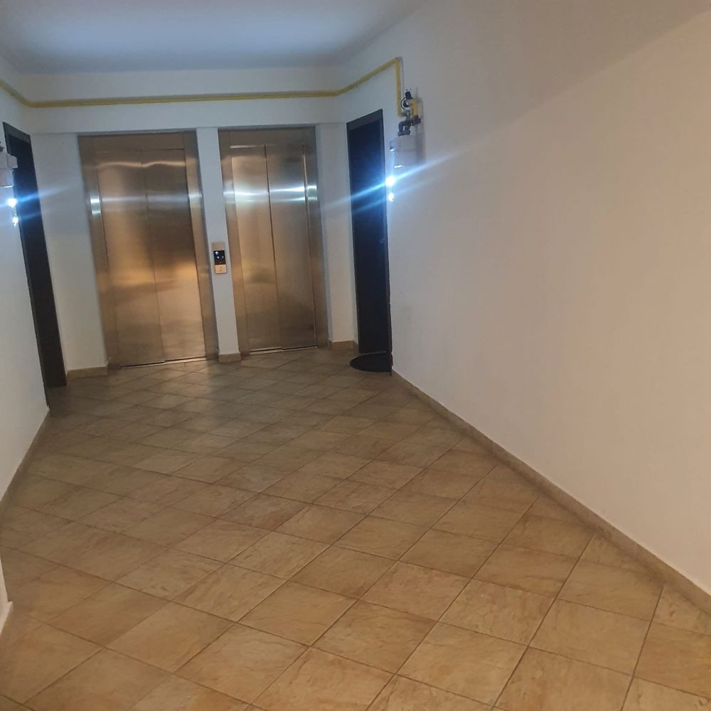 Inchiriez apartament cu o camera Conest Grand Residence, proprietar