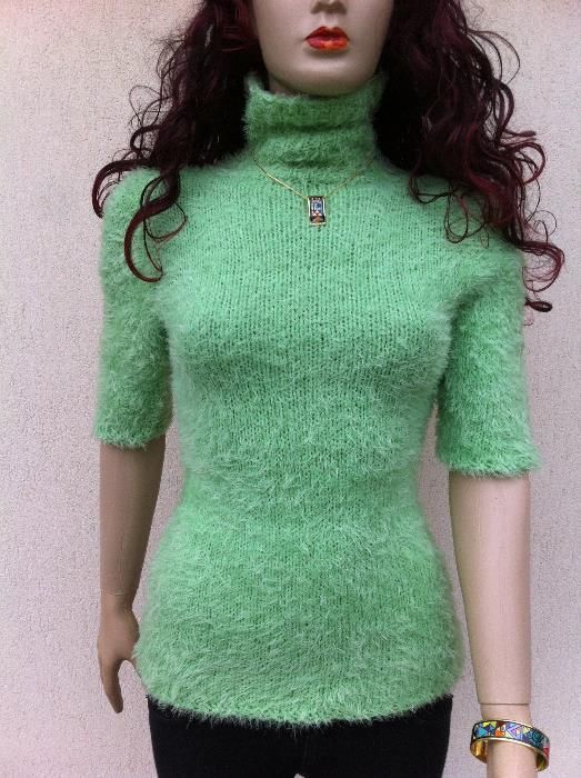 Bluza (top) pufoasa verde menta (unicat handmade)