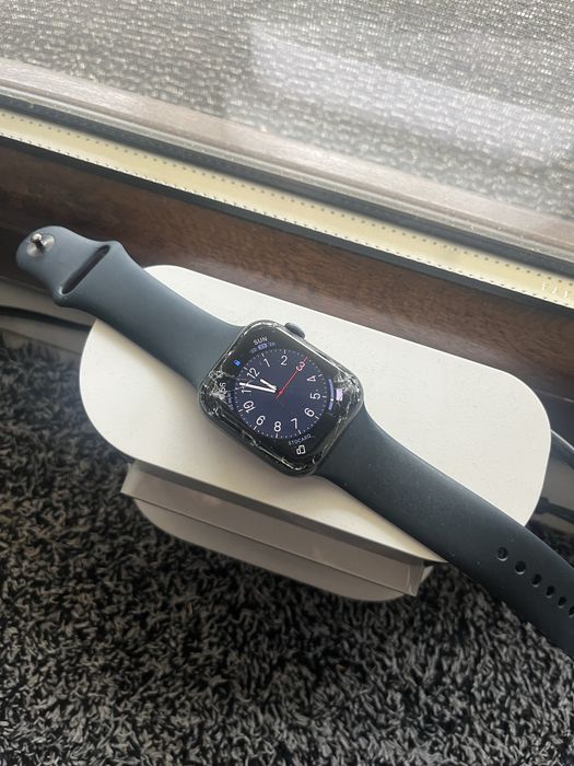 Vand Apple Watch SE 44mm deteriorat