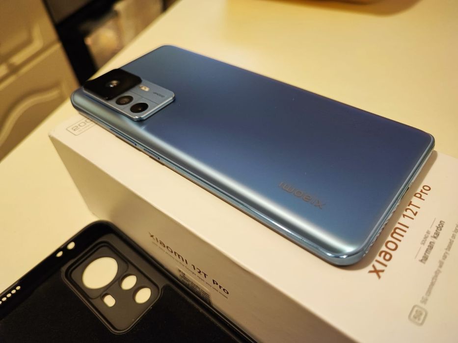 Vand Xiaomi 12T PRO stare excelenta pachet complet - unic proprietar