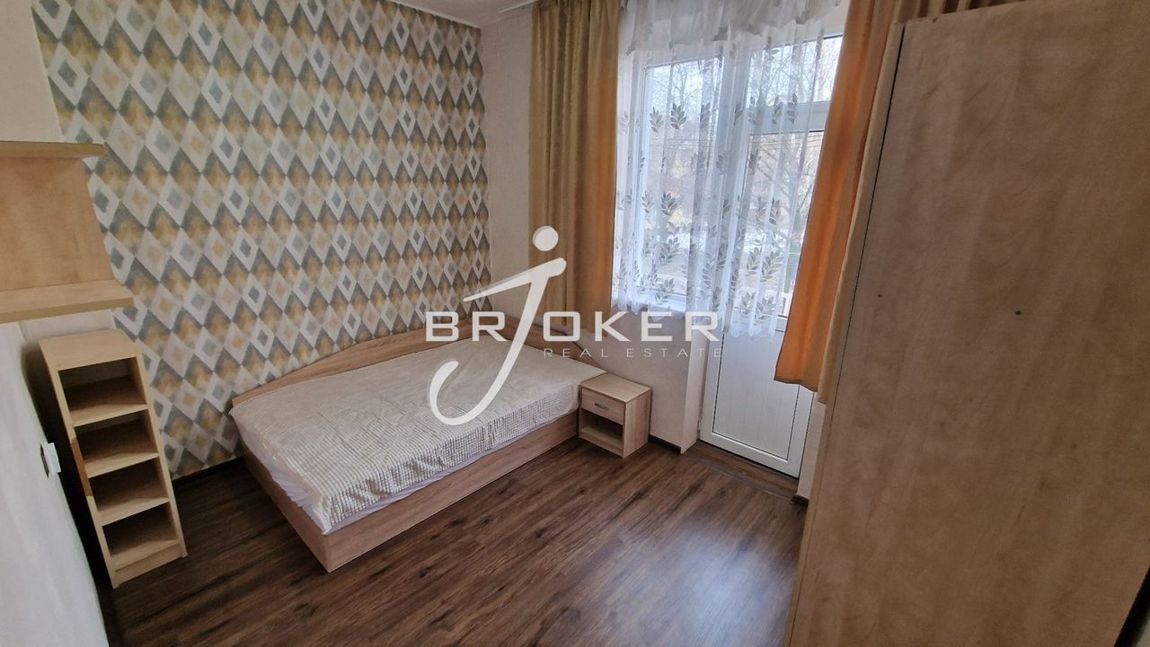 Дава се под наем Тристаен апартамент в Кърджали, Център - 70 кв.м за 280.5 € - Снимка #9
