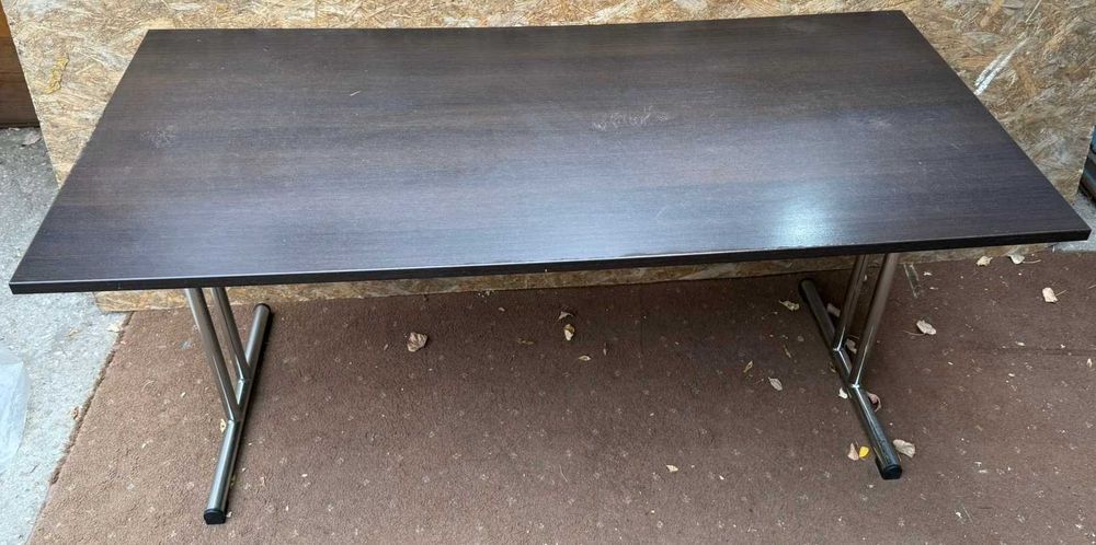 Masa cu picioare metalice pliabile; Masa cu blat 160x80 cm; Birou