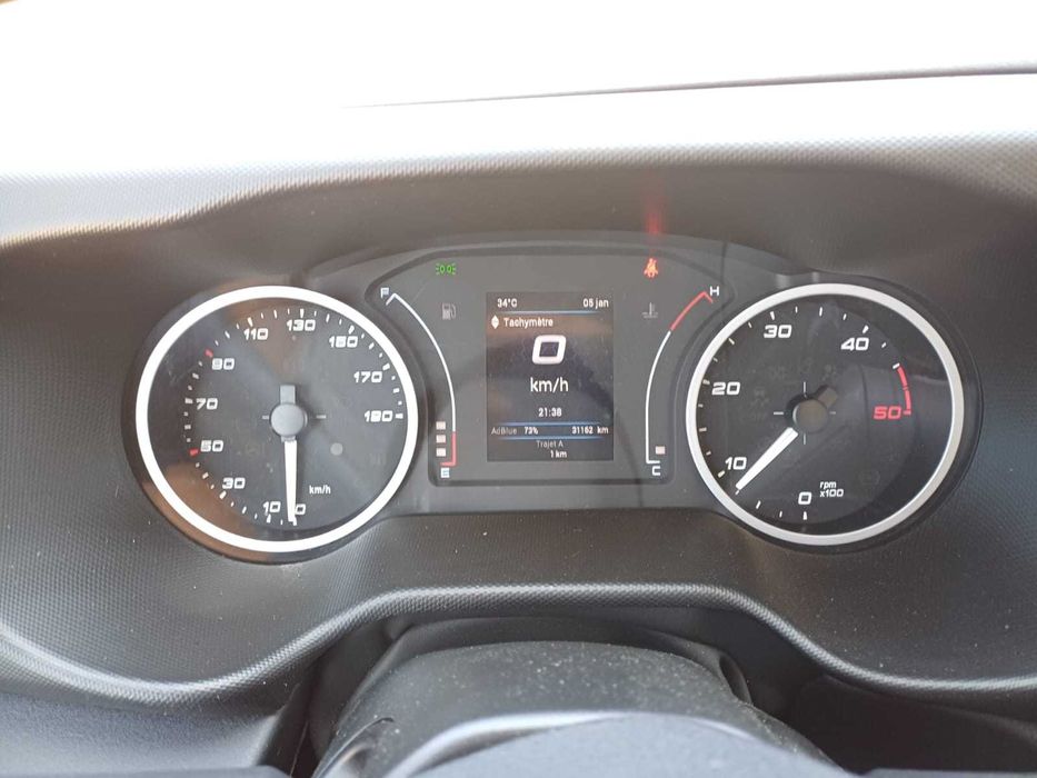 Rata 520 euro/Box+lift motor 3L/34000 km-garantieIVECO 1 -3 ani