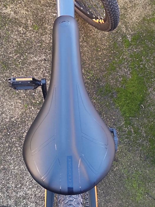 Планински велосипед 29 "