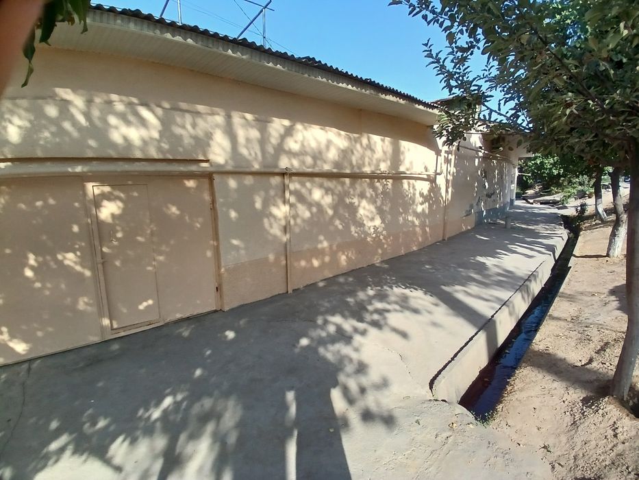 3.9sotix hovli 7xonali uy-joyi sotiladi