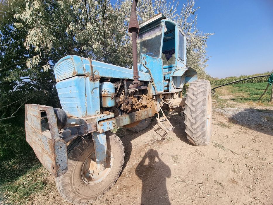 T28 traktor va sak divijok 30kv 380v 220v tok chiqaradi xolati a‘lo