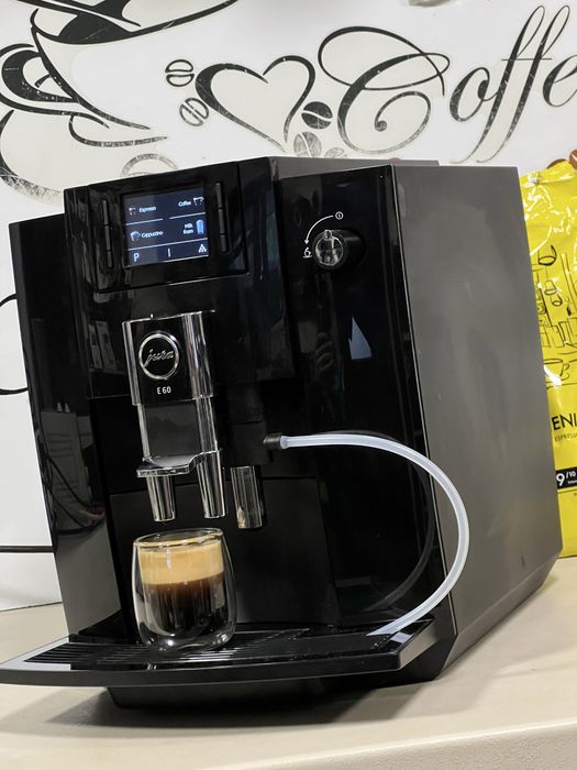 Кафемашина кафе автомат Jura E60 с гаранция