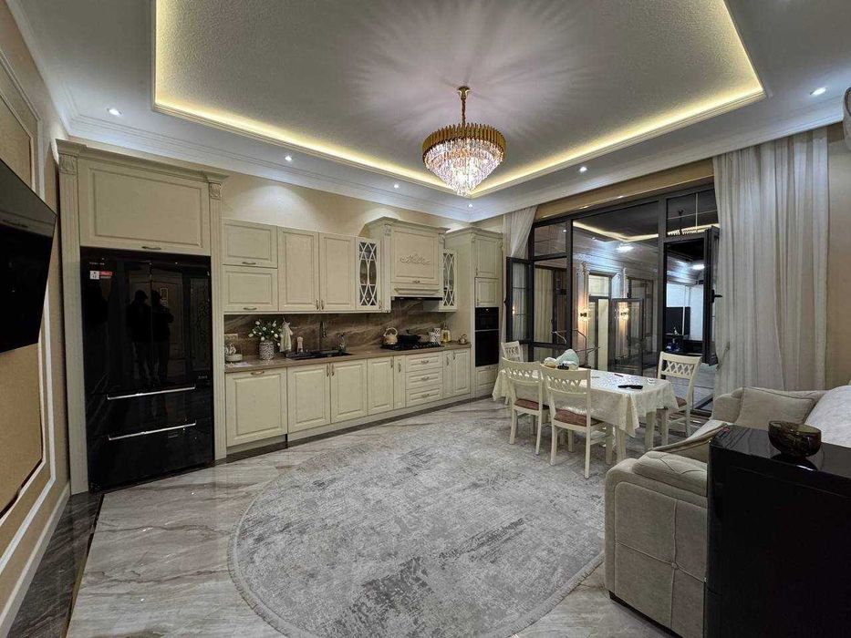 Участка сотилади. Хувайдо (Шайхонтохур тумани) 
7,5 сотих 6 хона