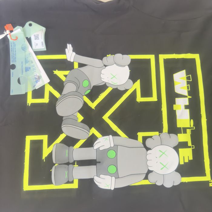 Off-White Black Cotton Graphic T-Shirt