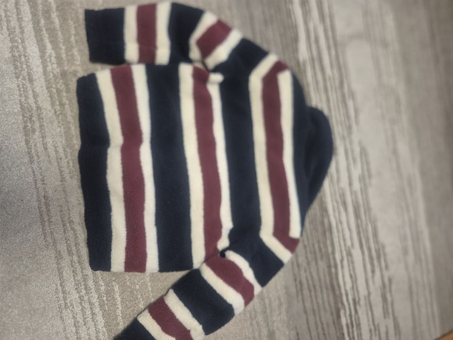 Vând geaca Tommy Hilfiger