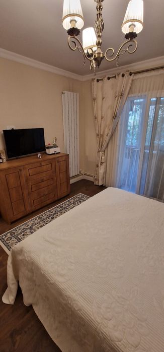 Inchiriez apartament 2 camere decomandat , Unirii Sud.