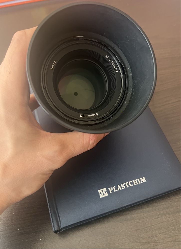 Nikkor 85mm 1.8g nikon