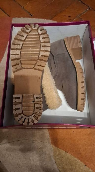 Cizme scurte imblanite