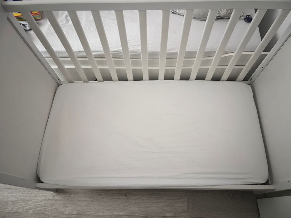 Patut SUNDVIK IKEA + cadou saltea cocos impecabila