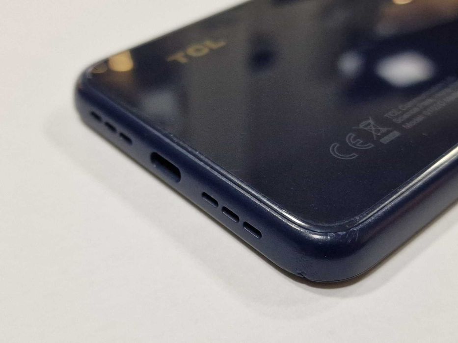 TCL 305 32GB 2GB RAM Dual