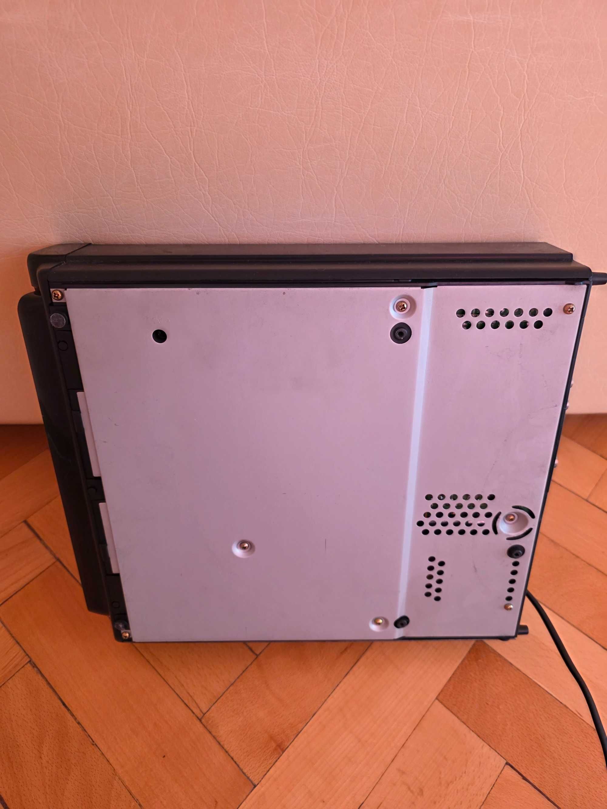 Видеомагнетофон/VHS/ AKAI