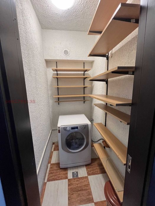 Продава се Тристаен апартамент в София, Люлин 6 - 97 кв.м за 2390 €/кв.м - Снимка #16
