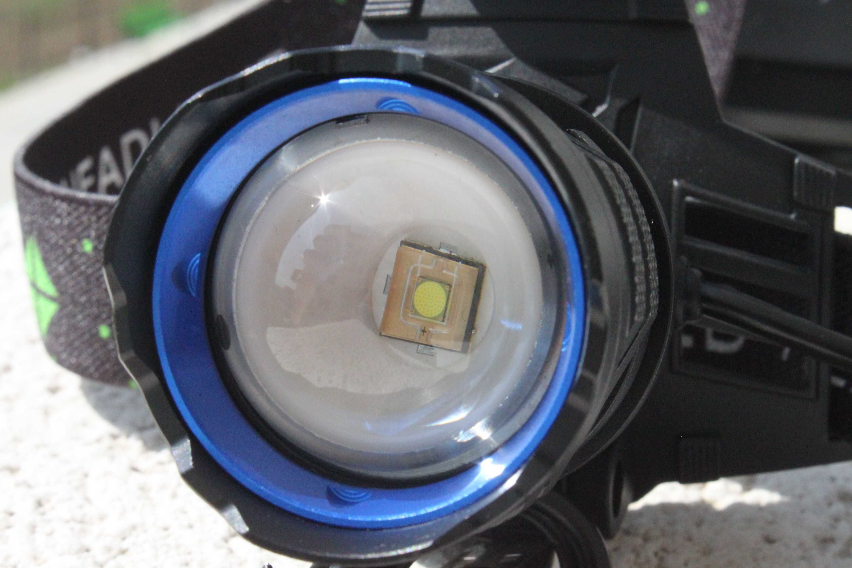 Lanterna de cap LED LASER cu 3 acumulatori ZOOM