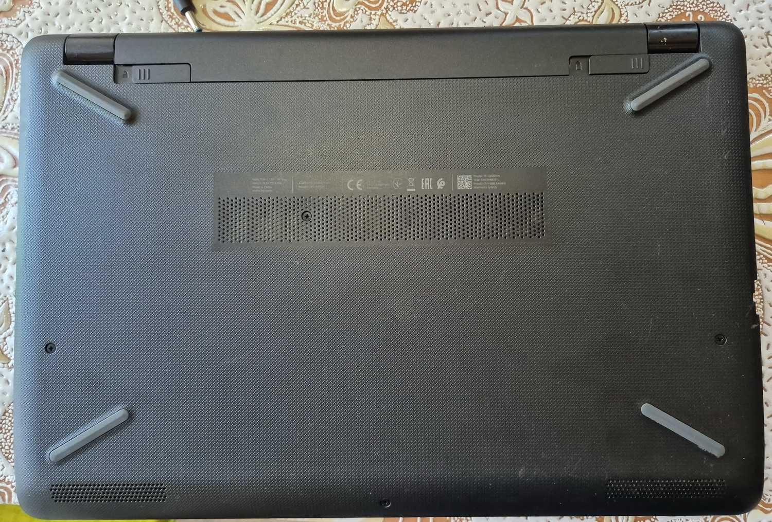 HP лаптоп 15ra-100nq