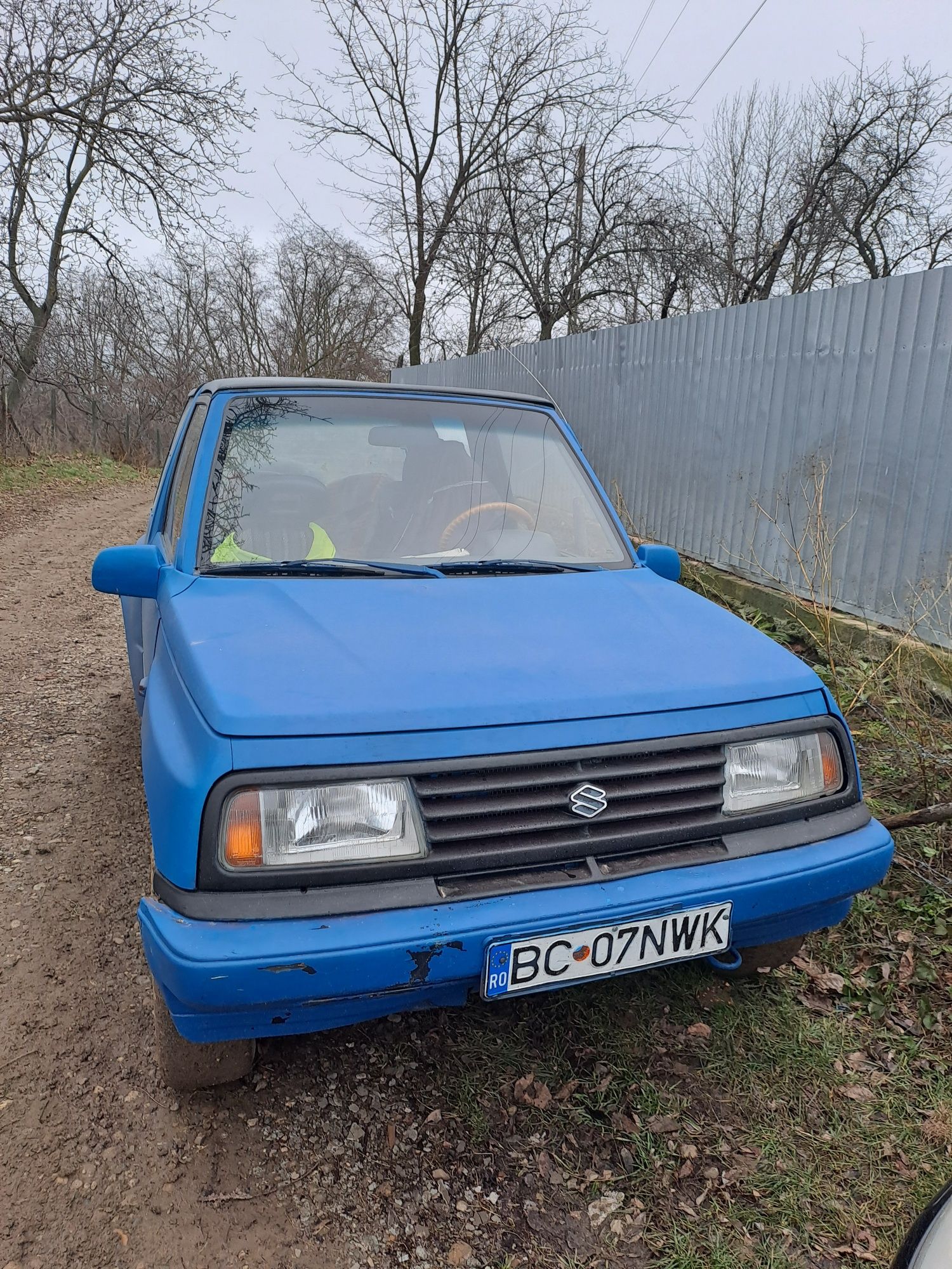 Vand suzuki vitara fara motor sau dezmembrez