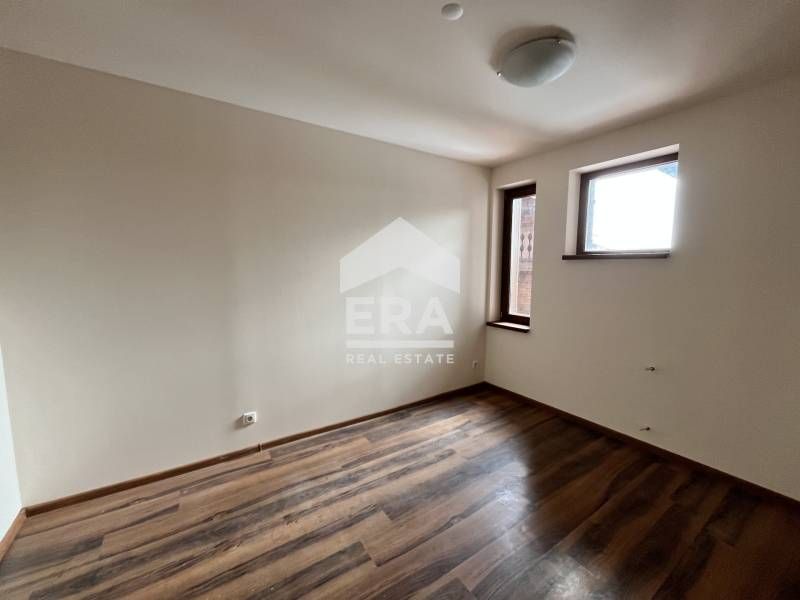 Продава се Тристаен апартамент в к.к. Пампорово - 94 кв.м за 957 €/кв.м - Снимка #1