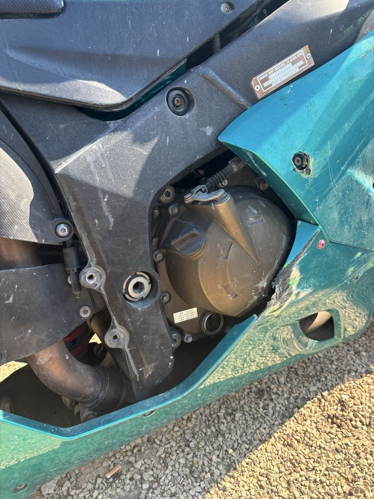 Dezmembrez Kawasaki Zx6r 2005