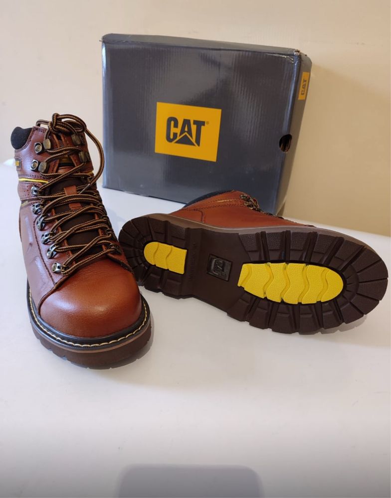 Safety спец ботинка от CAT