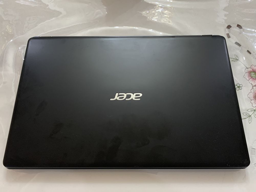 Acer core i3 7th